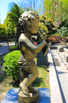 小區(qū)銅像