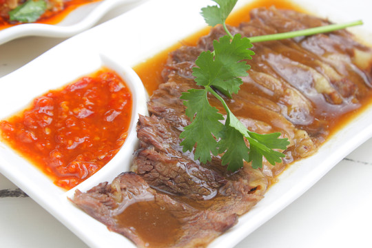 涼拌牛肉