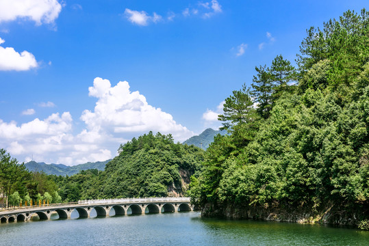 彩虹橋
