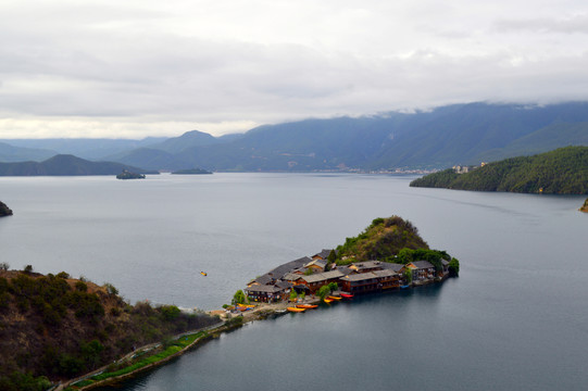 瀘沽湖里格半島