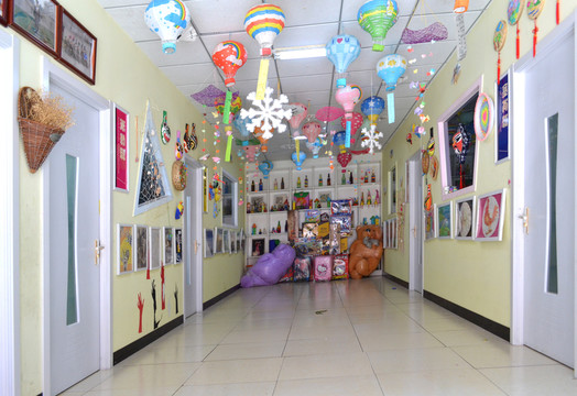 幼兒園走廊