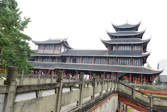 風(fēng)雨橋