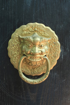 獅子鎖