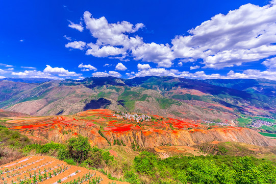 落霞溝 紅土地
