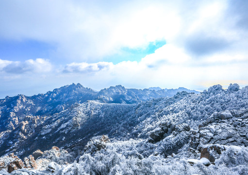 高山雪景