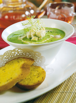 菠菜忌廉湯