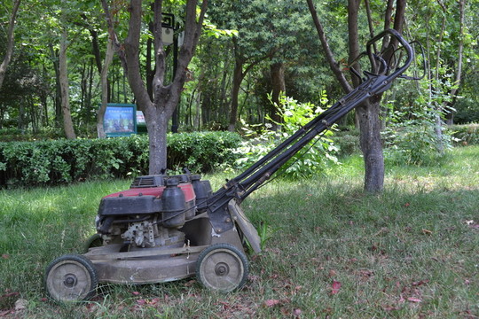 割草機
