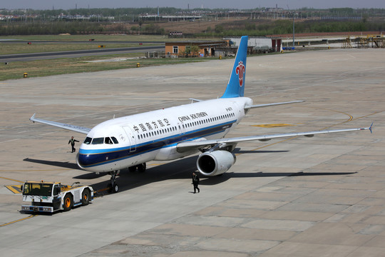 南方航空 飛機牽引