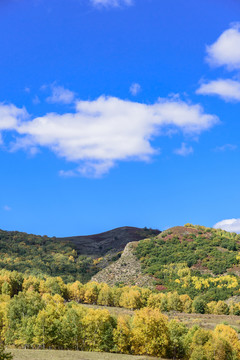 蛤蟆壩附近山丘秋景