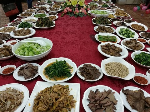 會(huì)餐