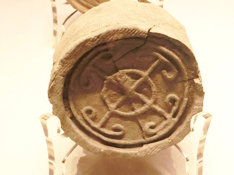 秦代云紋瓦當(dāng)