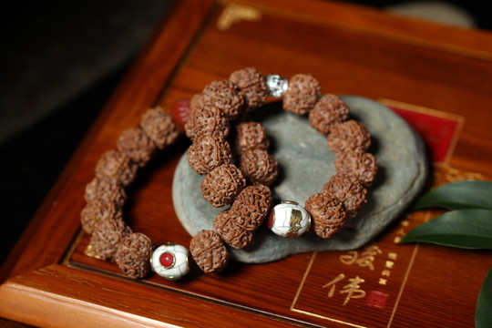 金剛菩提手鏈?zhǔn)执? style=