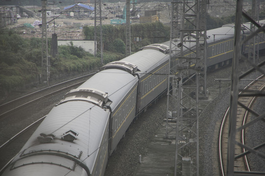 列車進(jìn)站