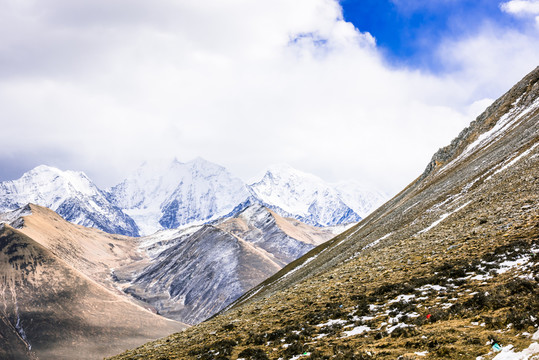 貢嘎雪山