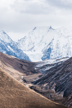 貢嘎雪山