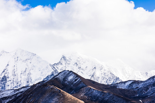貢嘎雪山