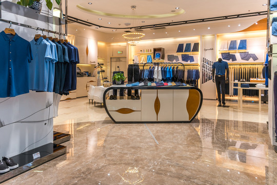 精品男裝店內(nèi)景