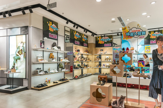 女鞋專賣店內(nèi)景