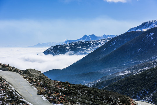 高山云霧美景