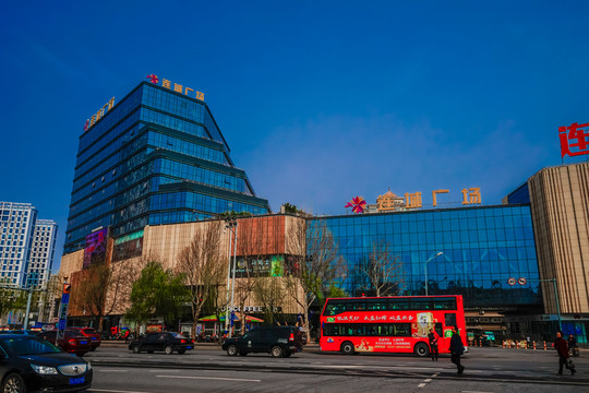 濟(jì)南商圈 連城廣場(chǎng)