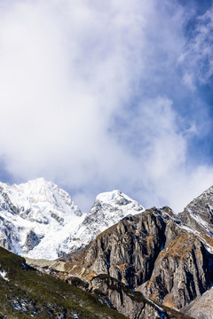 貢嘎雪山美景