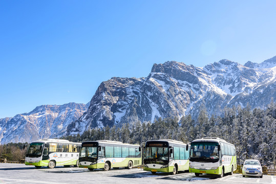 旅游大巴車