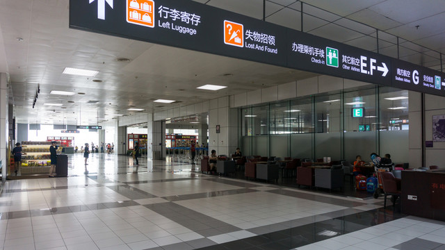 候機(jī)廳 航站樓 候機(jī)樓 機(jī)場(chǎng)內(nèi)