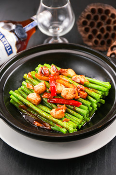 蒜蓉炒長(zhǎng)豆角