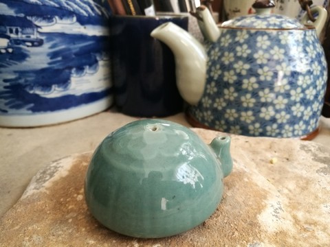 瓷器滴水