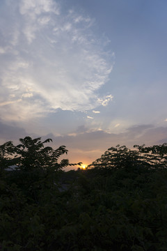夕陽(yáng)西下日落