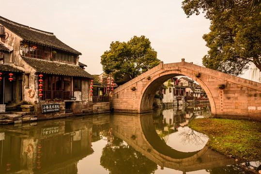 環(huán)秀橋