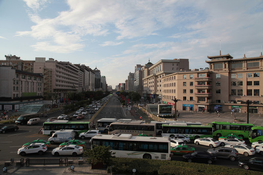 西安北大街堵車