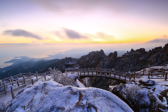 嶗山靈旗峰