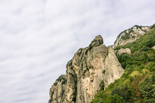 方洞風(fēng)景區(qū)山景