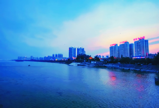 南陽(yáng)晚霞
