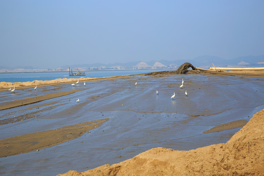 抽沙作業(yè)