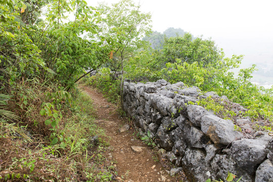 山路