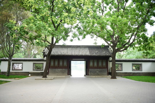 中式庭院門