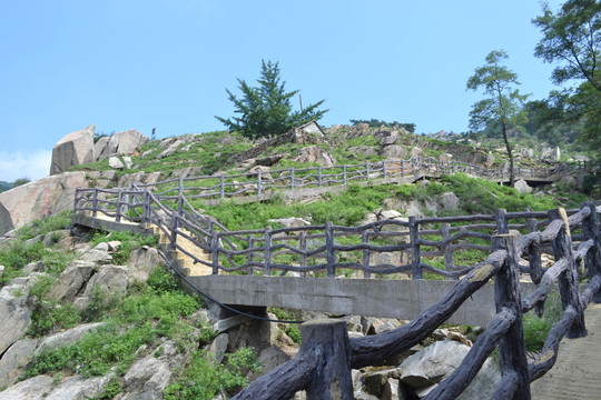 山間小道