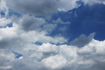 天空白云