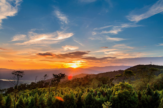高山日落