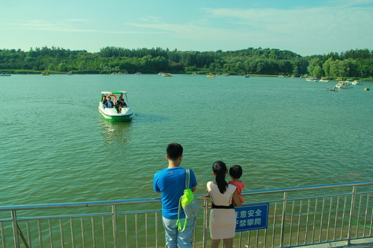 湖泊