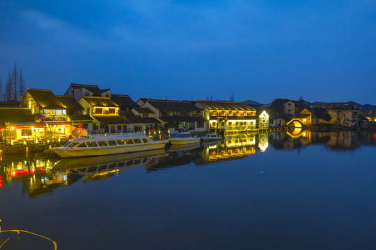 古鎮(zhèn)夜景