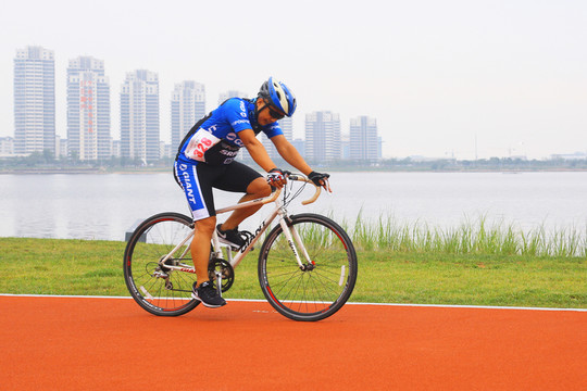 騎單車