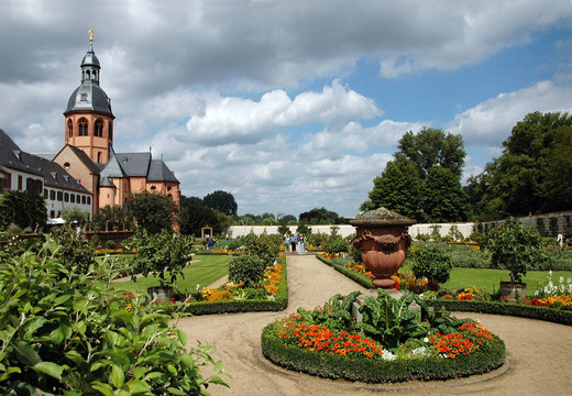 einhardsbasilika