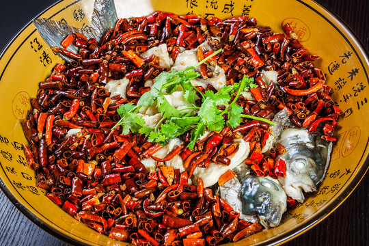 麻辣干鍋魚