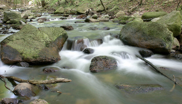 溪水2