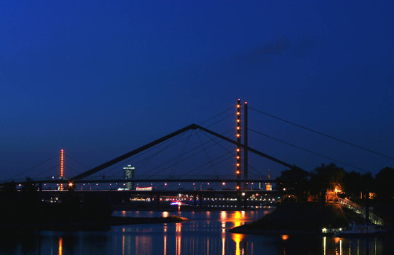 杜塞爾多夫媒體港