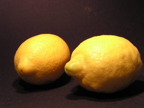 兩個(gè)檸檬
