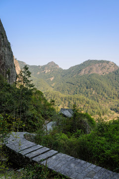 崖下庫(kù)風(fēng)景區(qū)山道